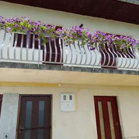 Apartment Licki San Srb